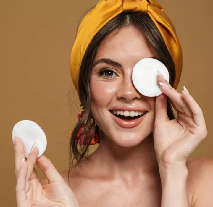 Best Makeup Removers For Oily Skin – Top Picks Of 2023
